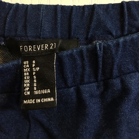 Size Small shorts from Forever 21 - Picture 3 of 7